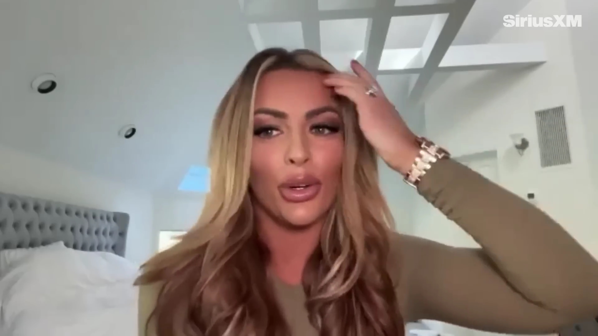 x2mate_com-Mandy_Rose_Describes_Her_22Bittersweet22_Departure_from_WWE___Busted_Open-281080p29_mp41392.jpg