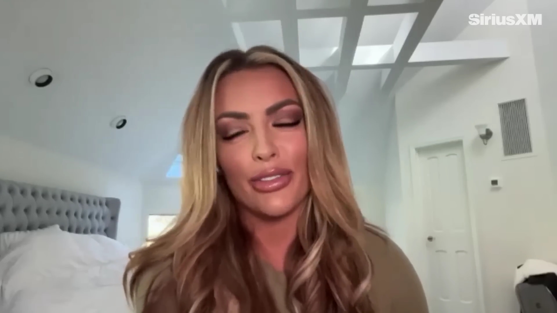 x2mate_com-Mandy_Rose_Describes_Her_22Bittersweet22_Departure_from_WWE___Busted_Open-281080p29_mp41457.jpg
