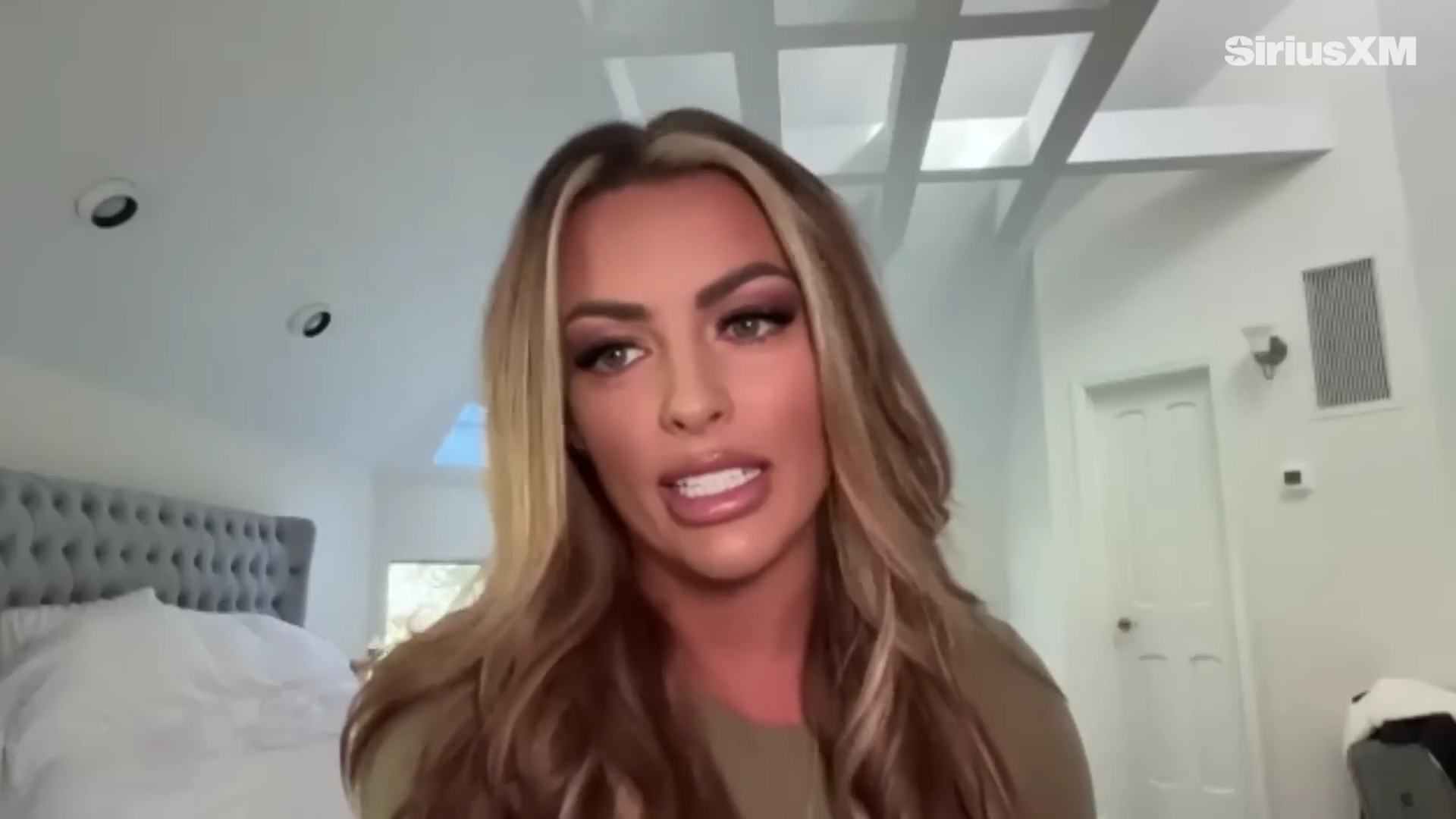 x2mate_com-Mandy_Rose_Describes_Her_22Bittersweet22_Departure_from_WWE___Busted_Open-281080p29_mp41481.jpg