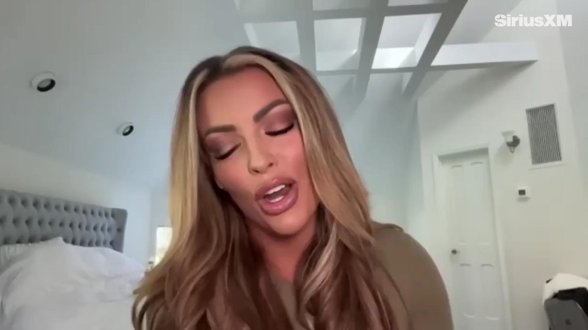 x2mate_com-Mandy_Rose_Describes_Her_22Bittersweet22_Departure_from_WWE___Busted_Open-281080p29_mp41555.jpg