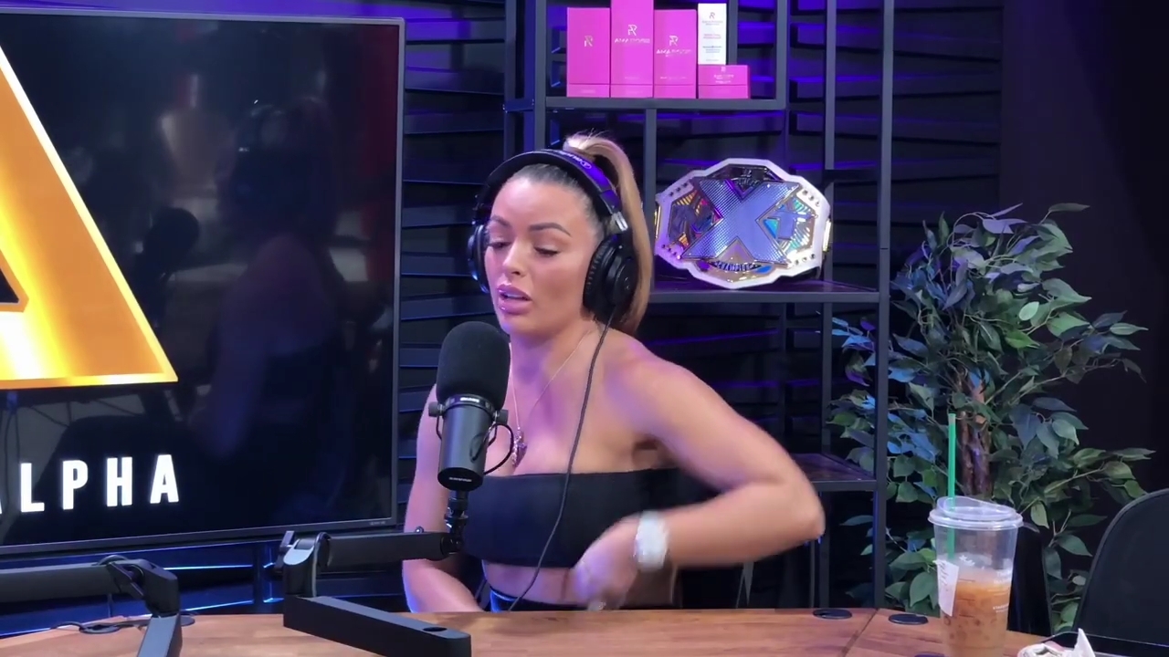 x2mate_com-Power_Alphas_Podcast__Episode_2_28Mandy_Saccomanno__mp40140.jpg