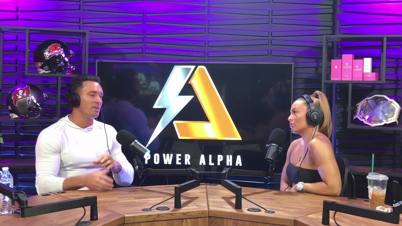 x2mate_com-Power_Alphas_Podcast__Episode_2_28Mandy_Saccomanno__mp40292.jpg