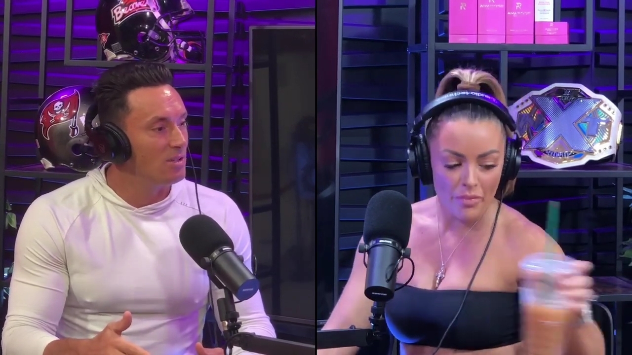 x2mate_com-Power_Alphas_Podcast__Episode_2_28Mandy_Saccomanno__mp40439.jpg