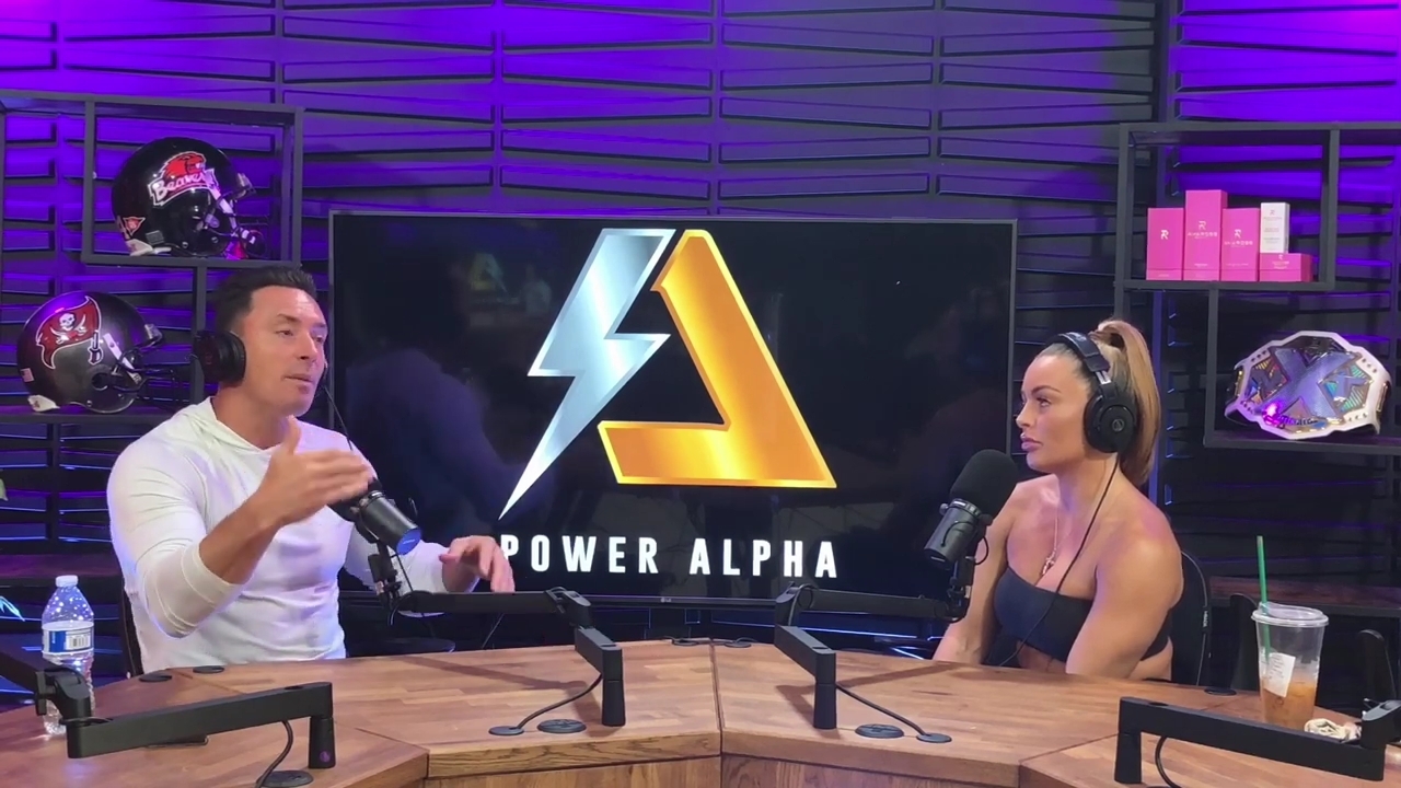 x2mate_com-Power_Alphas_Podcast__Episode_2_28Mandy_Saccomanno__mp42053.jpg