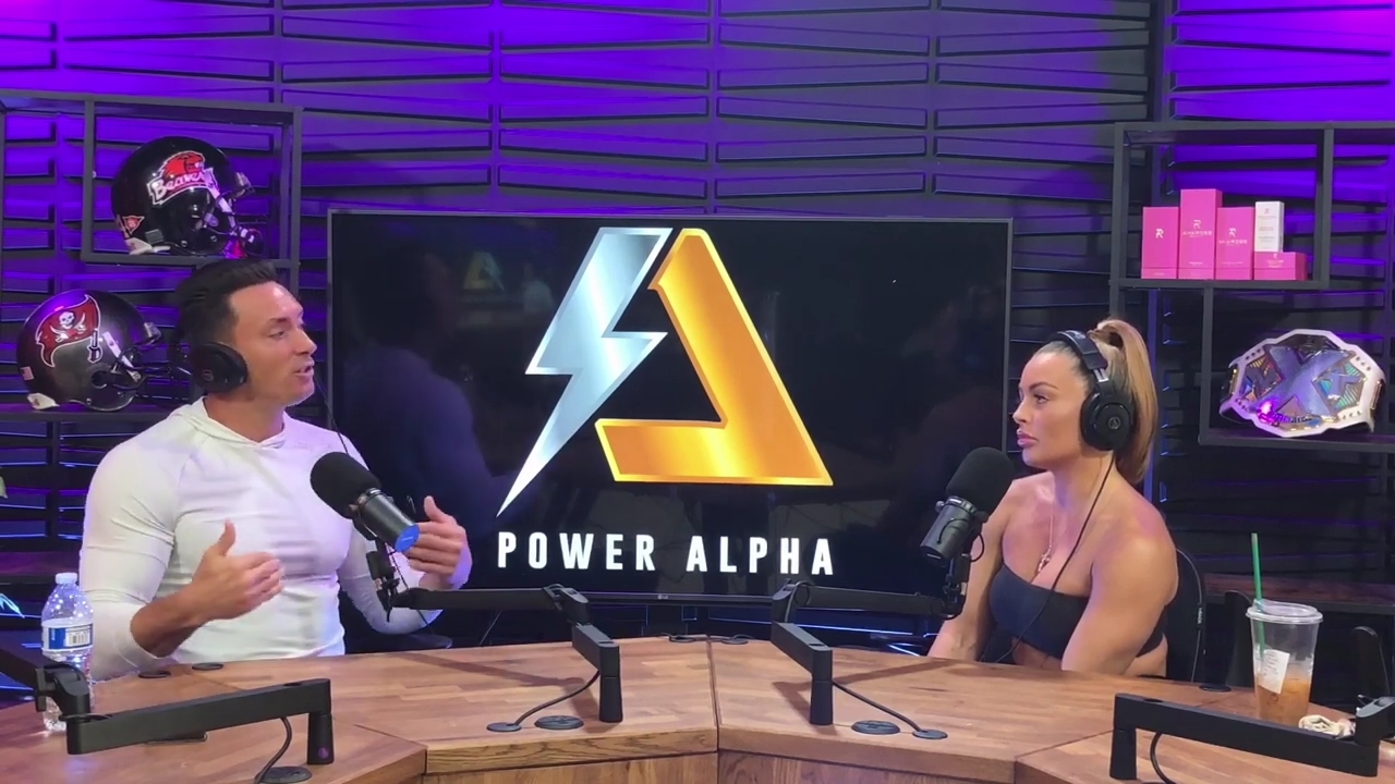 x2mate_com-Power_Alphas_Podcast__Episode_2_28Mandy_Saccomanno__mp42054.jpg