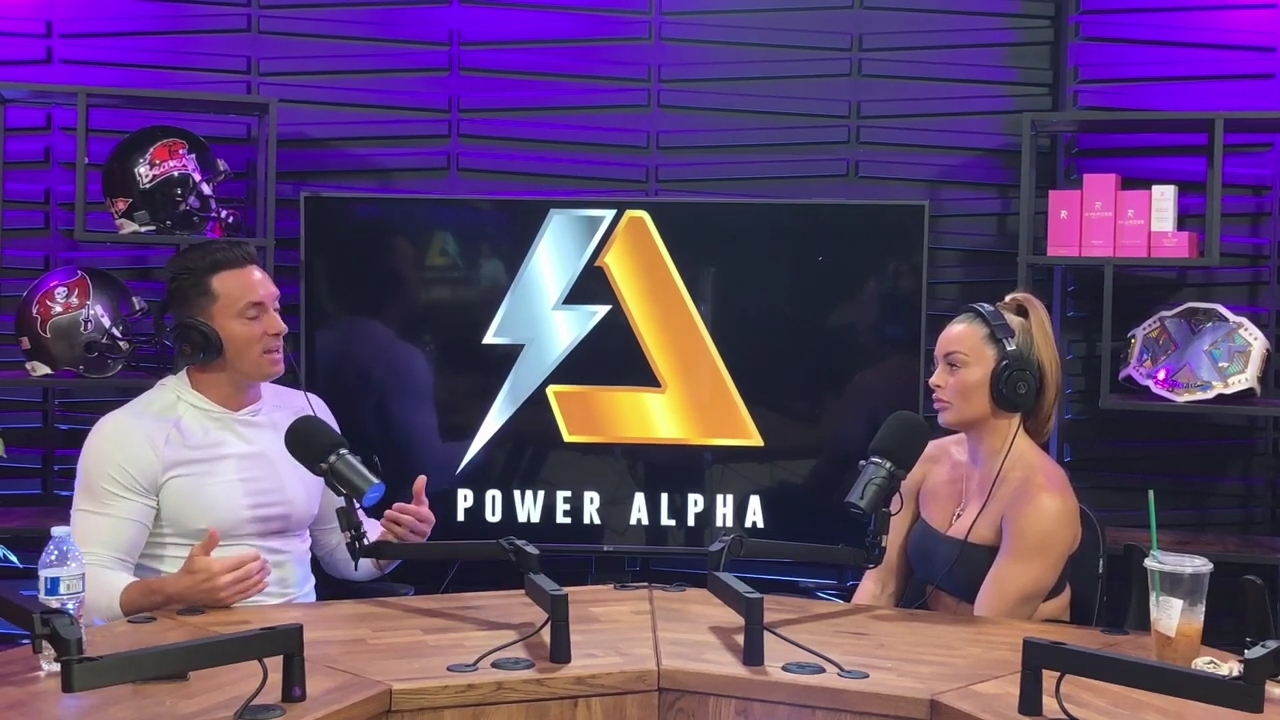 x2mate_com-Power_Alphas_Podcast__Episode_2_28Mandy_Saccomanno__mp42055.jpg