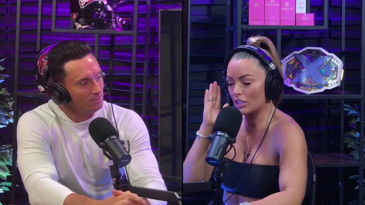 x2mate_com-Power_Alphas_Podcast__Episode_2_28Mandy_Saccomanno__mp42642.jpg