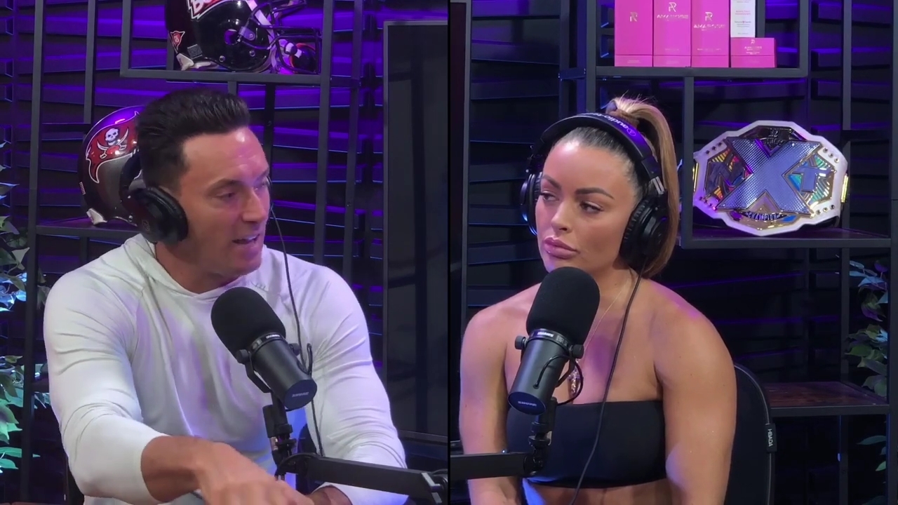 x2mate_com-Power_Alphas_Podcast__Episode_2_28Mandy_Saccomanno__mp42726.jpg