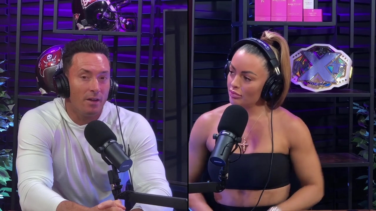 x2mate_com-Power_Alphas_Podcast__Episode_2_28Mandy_Saccomanno__mp42904.jpg