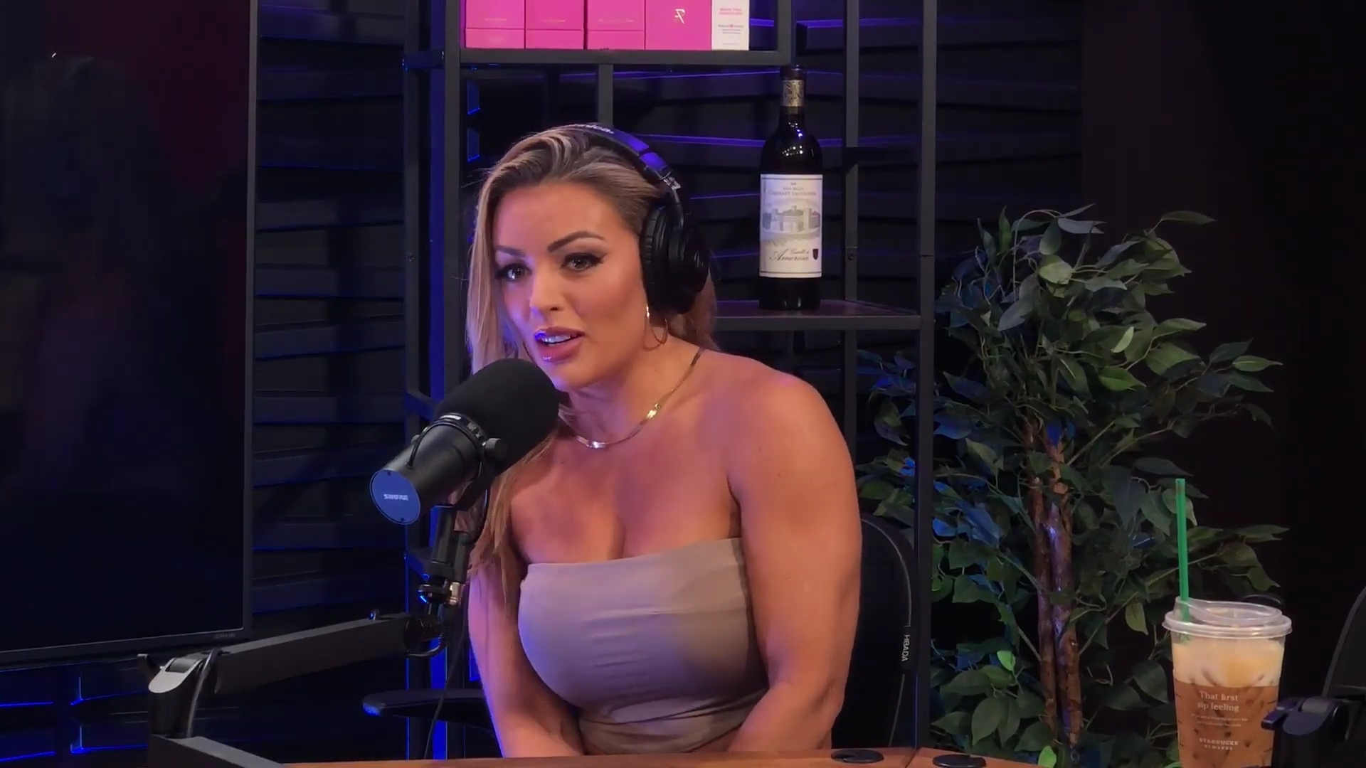 x2mate_com-Power_Alphas_Podcast__Episode_3_28Mandy_Saccomanno___Sabby_Piscitelli29_FT__Macey_Estrella-Kadlec-281080p29_mp40085.jpg