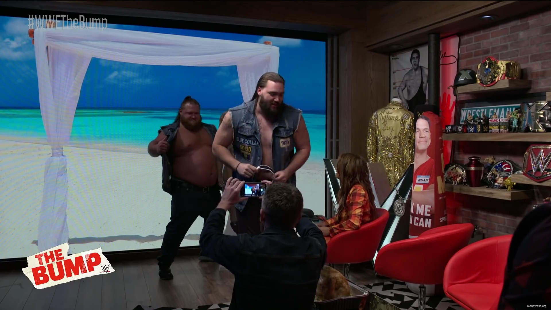 y2mate_com_-_mandy_rose_surprises_otis_wwes_the_bump_nov_20_2019_iMS6AXw-L3A_1080p_mp40004.jpg