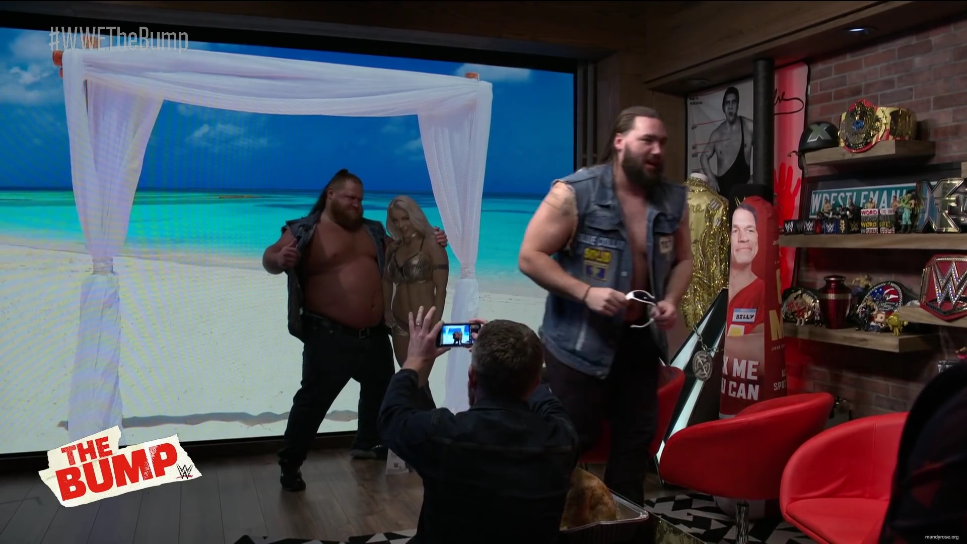 y2mate_com_-_mandy_rose_surprises_otis_wwes_the_bump_nov_20_2019_iMS6AXw-L3A_1080p_mp40005.jpg