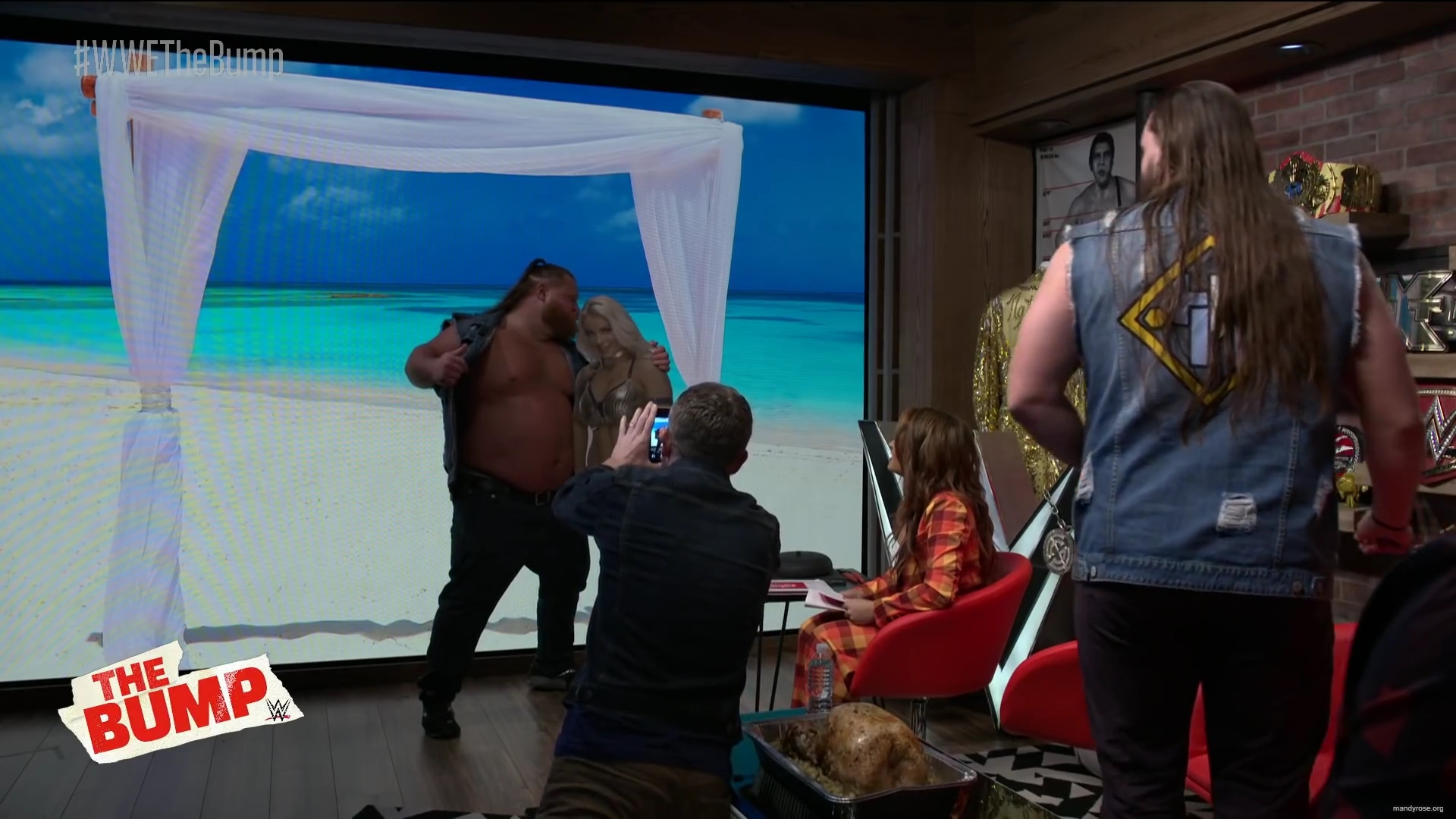 y2mate_com_-_mandy_rose_surprises_otis_wwes_the_bump_nov_20_2019_iMS6AXw-L3A_1080p_mp40009.jpg
