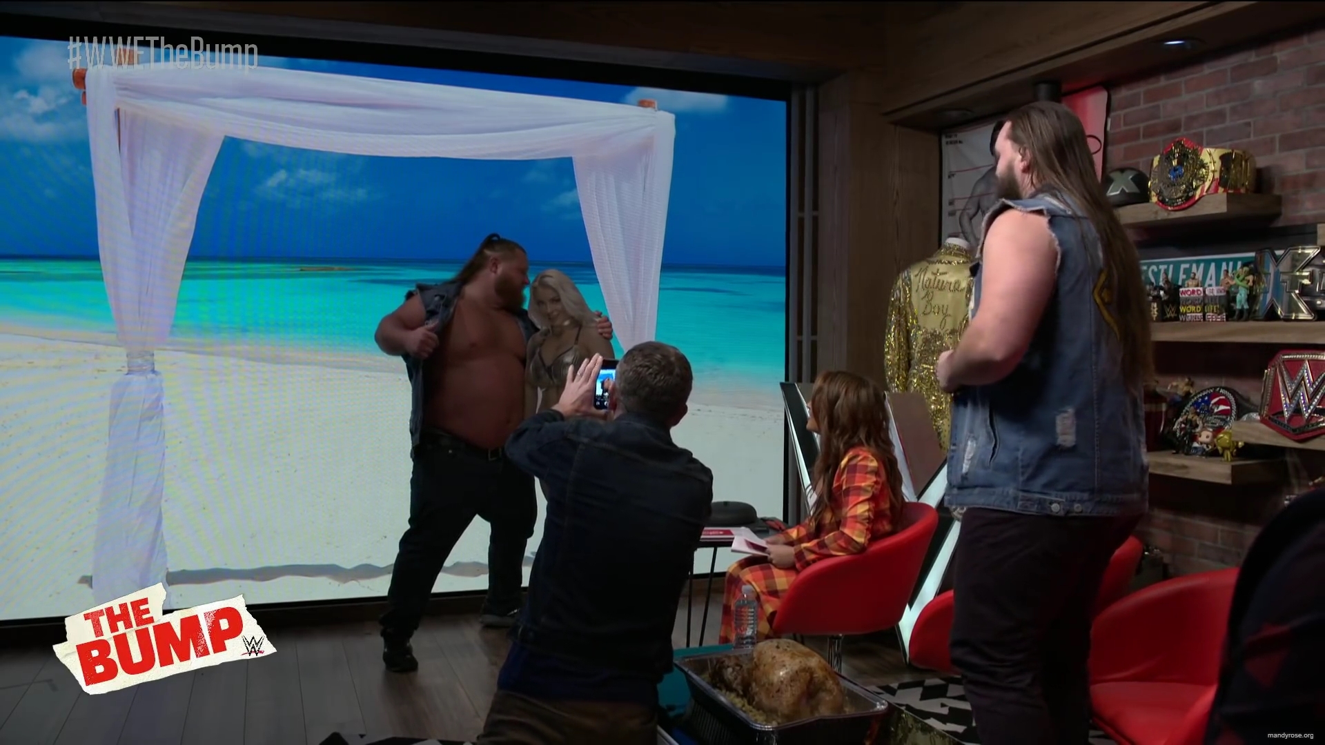 y2mate_com_-_mandy_rose_surprises_otis_wwes_the_bump_nov_20_2019_iMS6AXw-L3A_1080p_mp40011.jpg