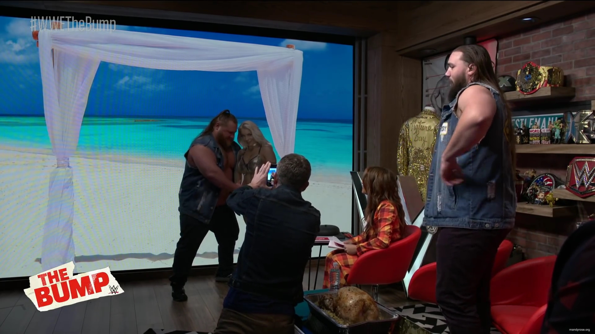 y2mate_com_-_mandy_rose_surprises_otis_wwes_the_bump_nov_20_2019_iMS6AXw-L3A_1080p_mp40012.jpg