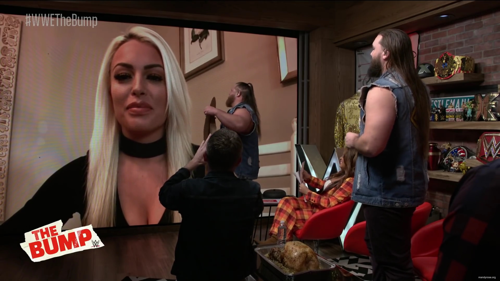 y2mate_com_-_mandy_rose_surprises_otis_wwes_the_bump_nov_20_2019_iMS6AXw-L3A_1080p_mp40025.jpg