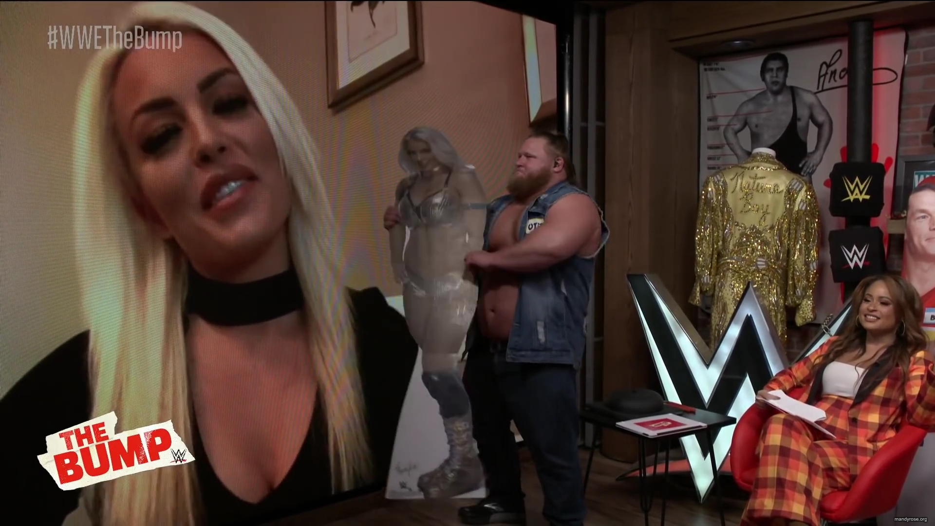 y2mate_com_-_mandy_rose_surprises_otis_wwes_the_bump_nov_20_2019_iMS6AXw-L3A_1080p_mp40043.jpg