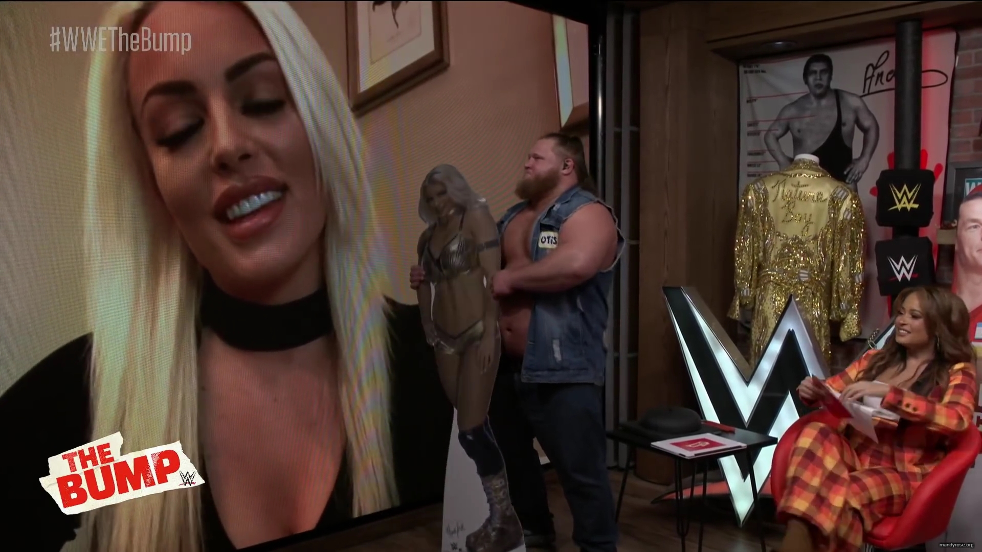 y2mate_com_-_mandy_rose_surprises_otis_wwes_the_bump_nov_20_2019_iMS6AXw-L3A_1080p_mp40044.jpg