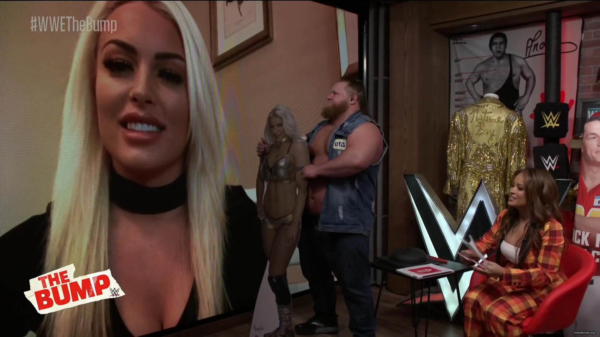 y2mate_com_-_mandy_rose_surprises_otis_wwes_the_bump_nov_20_2019_iMS6AXw-L3A_1080p_mp40045.jpg