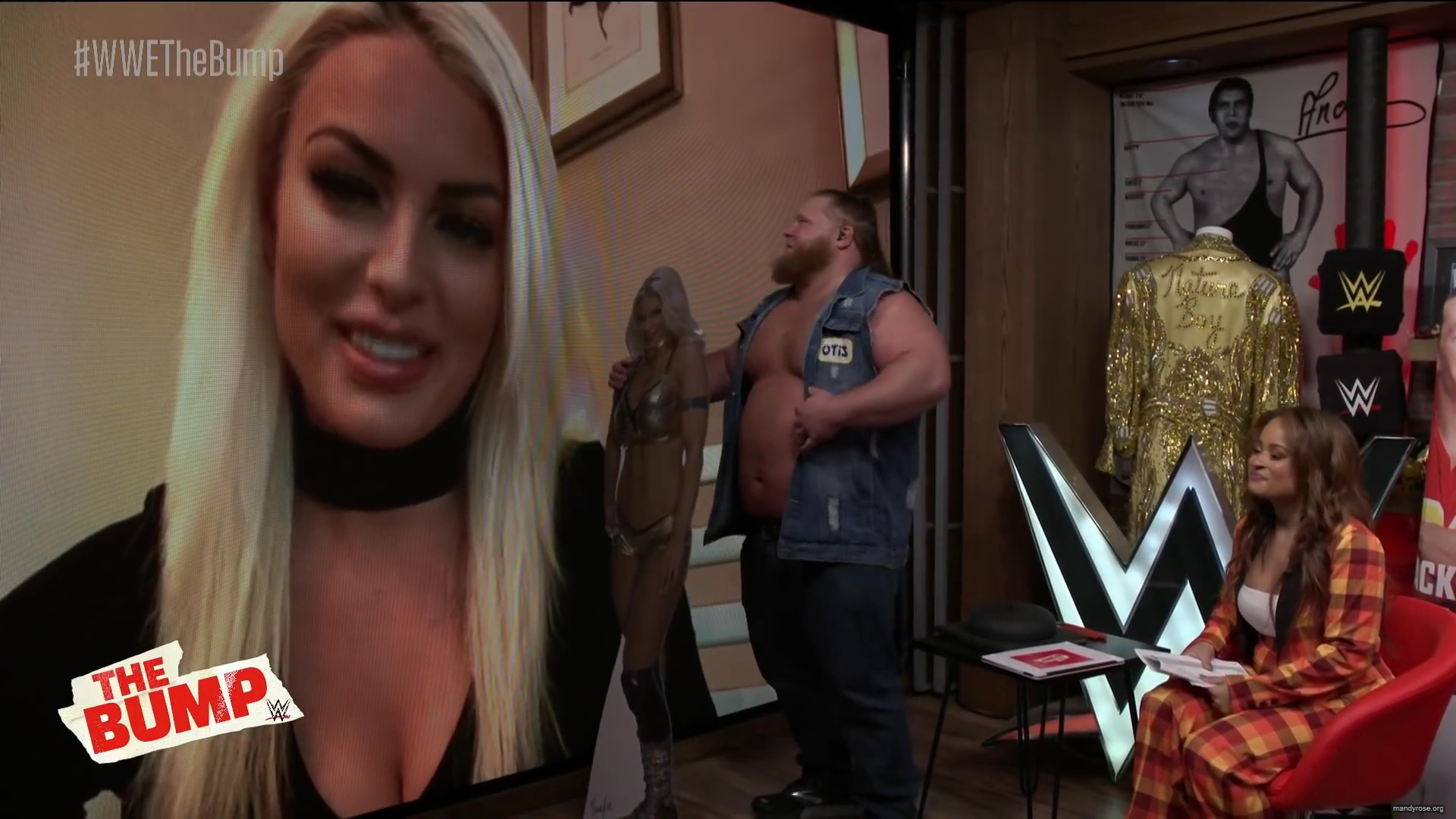 y2mate_com_-_mandy_rose_surprises_otis_wwes_the_bump_nov_20_2019_iMS6AXw-L3A_1080p_mp40052.jpg
