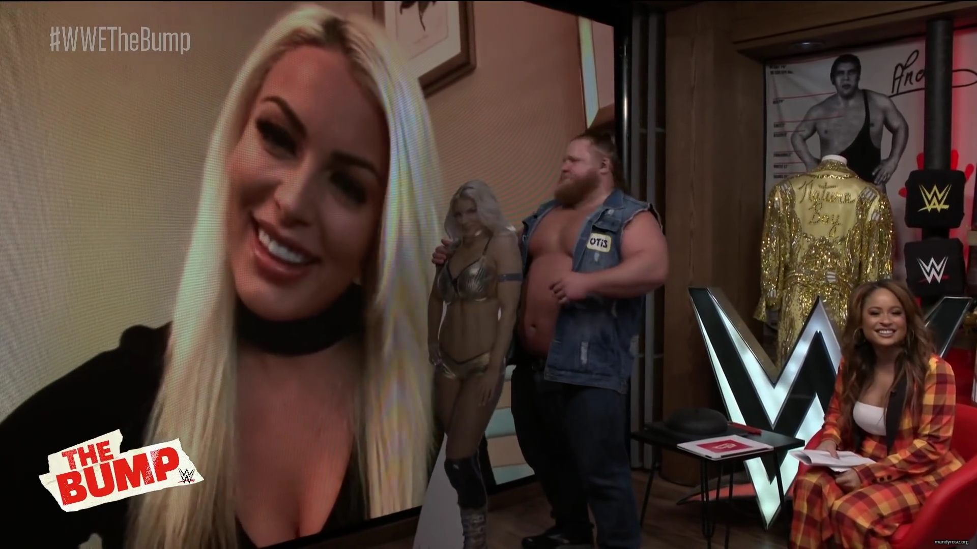 y2mate_com_-_mandy_rose_surprises_otis_wwes_the_bump_nov_20_2019_iMS6AXw-L3A_1080p_mp40054.jpg