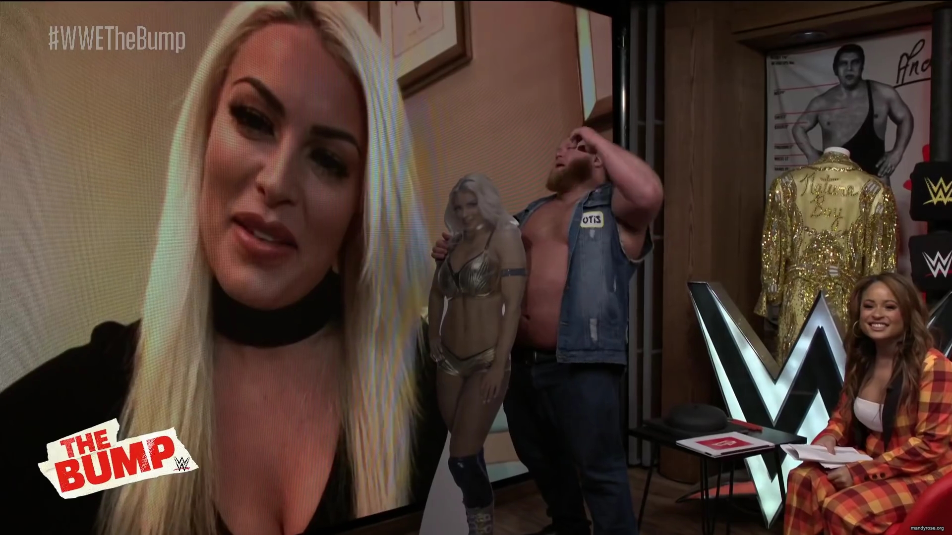 y2mate_com_-_mandy_rose_surprises_otis_wwes_the_bump_nov_20_2019_iMS6AXw-L3A_1080p_mp40055.jpg