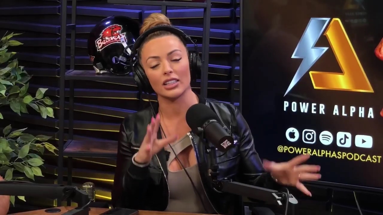 y2mate_is_-_Ep_17_-_Power_Alphas_Podcast__Danny_Valencia___Mandy_Saccomano___Sabby_Piscitelli-F72fz4k5R9Q-720p-1709421904_mp40487.jpg