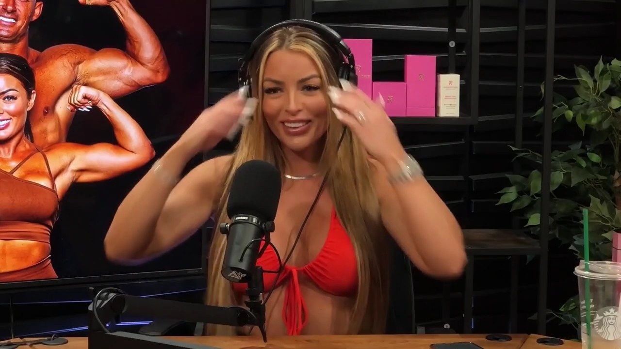y2mate_is_-_Ep_21_-_Power_Alphas_Podcast__Behind_the_Scenes_of_the_WWE___Mandy_Saccomano___Sabby_Piscitelli-56w6yl4r2MY-720p-1711402344_mp40114.jpg