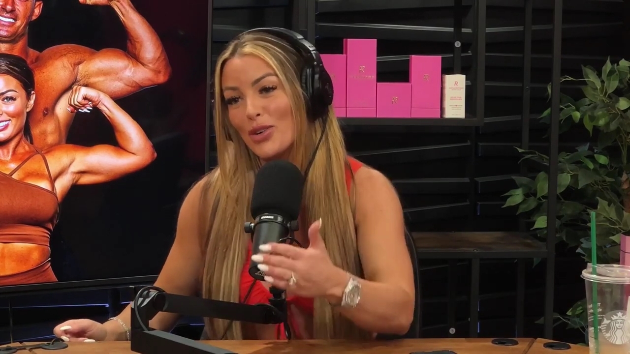 y2mate_is_-_Ep_21_-_Power_Alphas_Podcast__Behind_the_Scenes_of_the_WWE___Mandy_Saccomano___Sabby_Piscitelli-56w6yl4r2MY-720p-1711402344_mp40237.jpg