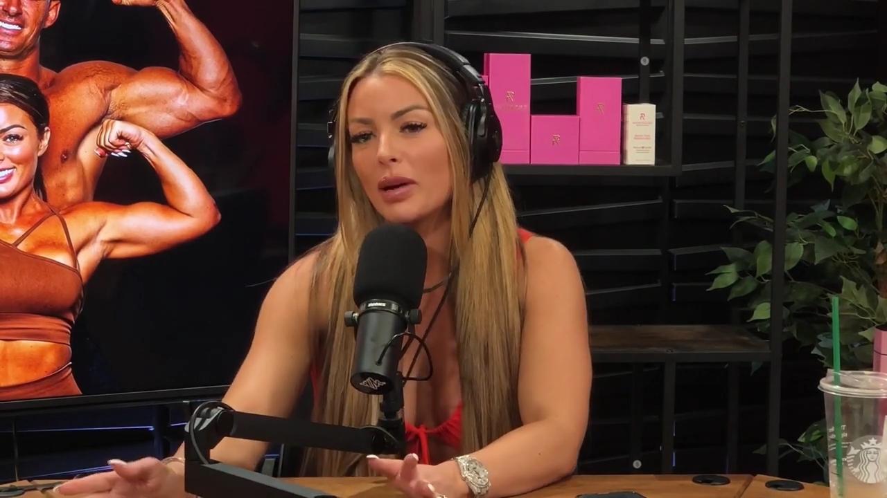 y2mate_is_-_Ep_21_-_Power_Alphas_Podcast__Behind_the_Scenes_of_the_WWE___Mandy_Saccomano___Sabby_Piscitelli-56w6yl4r2MY-720p-1711402344_mp40246.jpg