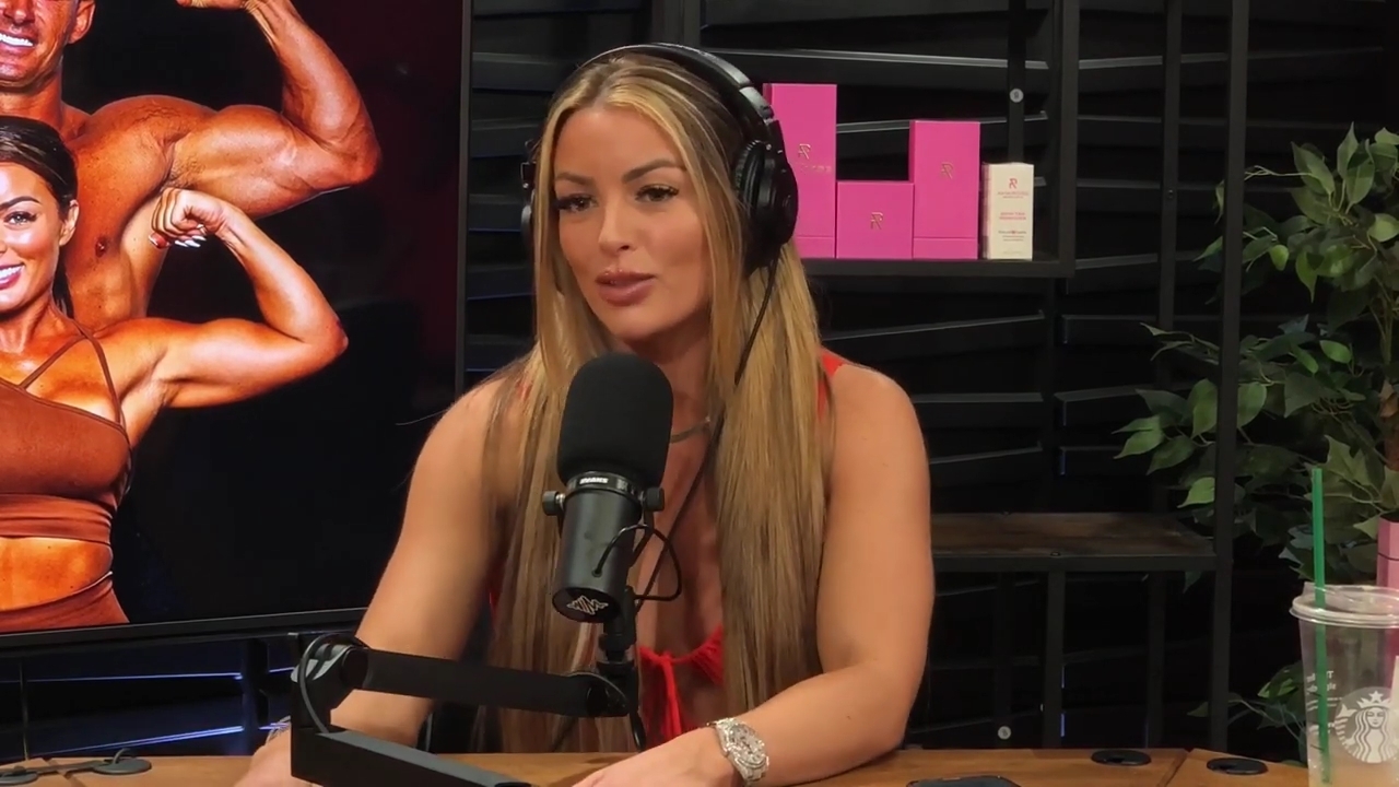 y2mate_is_-_Ep_21_-_Power_Alphas_Podcast__Behind_the_Scenes_of_the_WWE___Mandy_Saccomano___Sabby_Piscitelli-56w6yl4r2MY-720p-1711402344_mp40249.jpg