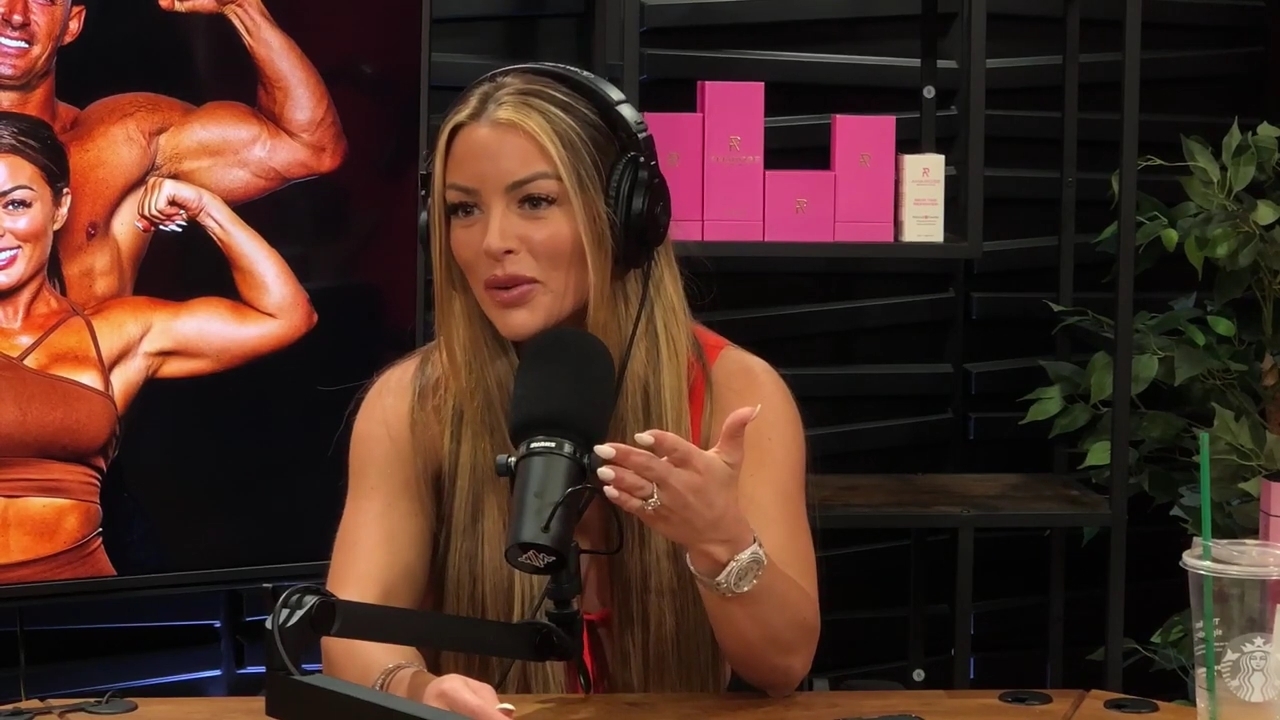 y2mate_is_-_Ep_21_-_Power_Alphas_Podcast__Behind_the_Scenes_of_the_WWE___Mandy_Saccomano___Sabby_Piscitelli-56w6yl4r2MY-720p-1711402344_mp40263.jpg