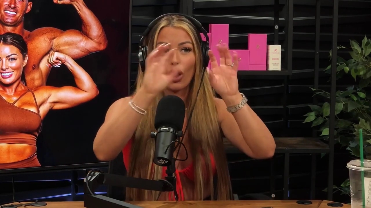 y2mate_is_-_Ep_21_-_Power_Alphas_Podcast__Behind_the_Scenes_of_the_WWE___Mandy_Saccomano___Sabby_Piscitelli-56w6yl4r2MY-720p-1711402344_mp40412.jpg