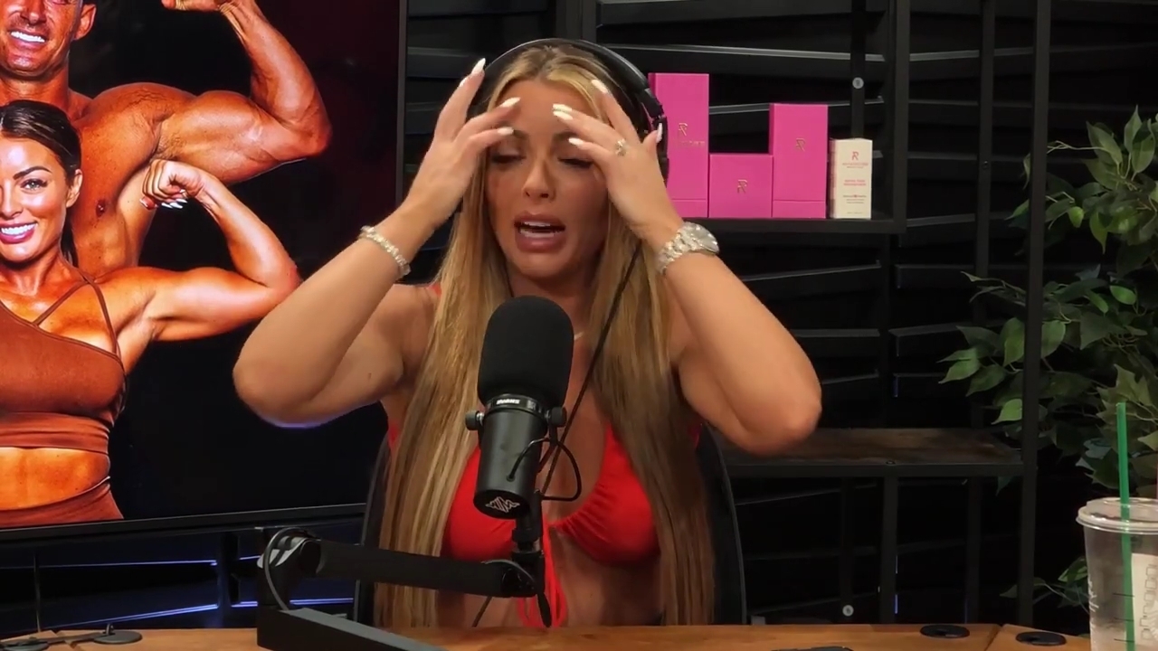 y2mate_is_-_Ep_21_-_Power_Alphas_Podcast__Behind_the_Scenes_of_the_WWE___Mandy_Saccomano___Sabby_Piscitelli-56w6yl4r2MY-720p-1711402344_mp40498.jpg