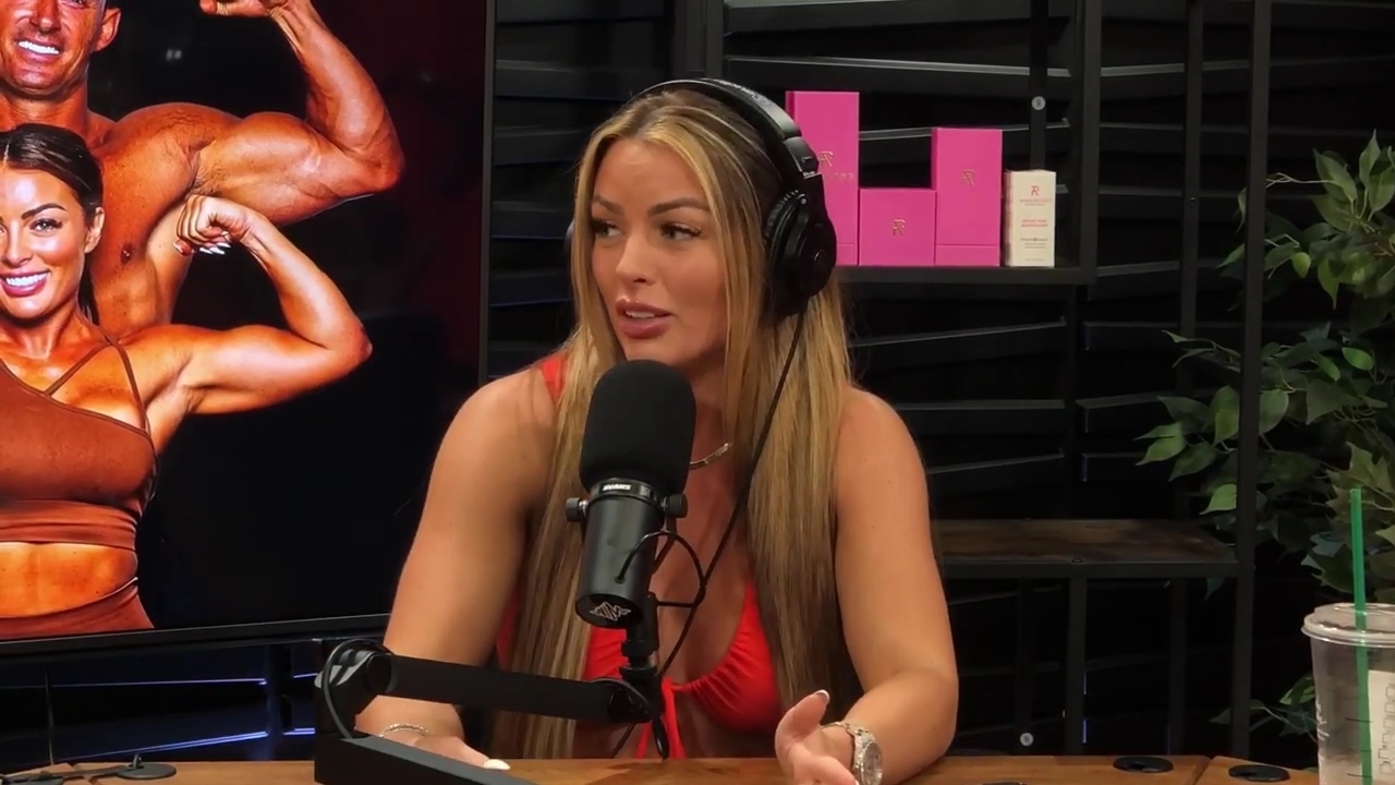 y2mate_is_-_Ep_21_-_Power_Alphas_Podcast__Behind_the_Scenes_of_the_WWE___Mandy_Saccomano___Sabby_Piscitelli-56w6yl4r2MY-720p-1711402344_mp40504.jpg