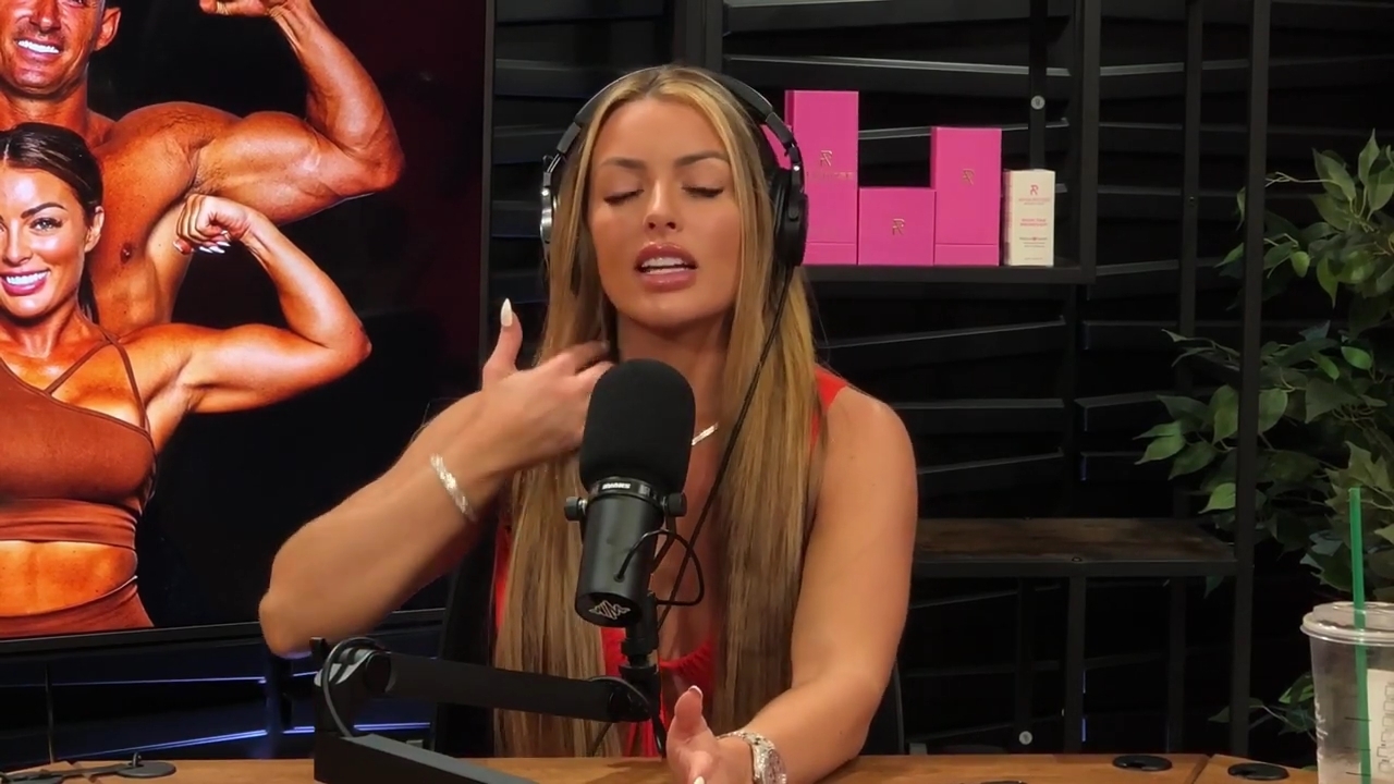 y2mate_is_-_Ep_21_-_Power_Alphas_Podcast__Behind_the_Scenes_of_the_WWE___Mandy_Saccomano___Sabby_Piscitelli-56w6yl4r2MY-720p-1711402344_mp40578.jpg