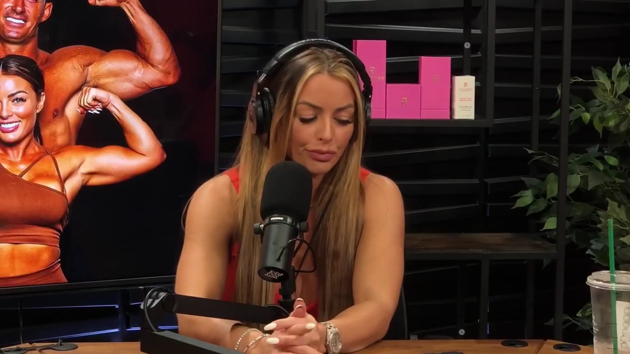 y2mate_is_-_Ep_21_-_Power_Alphas_Podcast__Behind_the_Scenes_of_the_WWE___Mandy_Saccomano___Sabby_Piscitelli-56w6yl4r2MY-720p-1711402344_mp40600.jpg