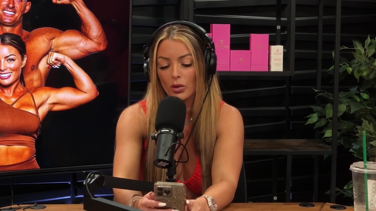 y2mate_is_-_Ep_21_-_Power_Alphas_Podcast__Behind_the_Scenes_of_the_WWE___Mandy_Saccomano___Sabby_Piscitelli-56w6yl4r2MY-720p-1711402344_mp40666.jpg