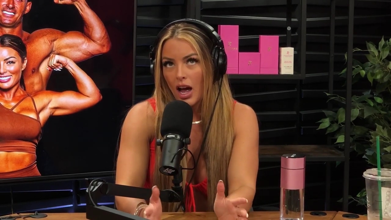 y2mate_is_-_Ep_21_-_Power_Alphas_Podcast__Behind_the_Scenes_of_the_WWE___Mandy_Saccomano___Sabby_Piscitelli-56w6yl4r2MY-720p-1711402344_mp40696.jpg