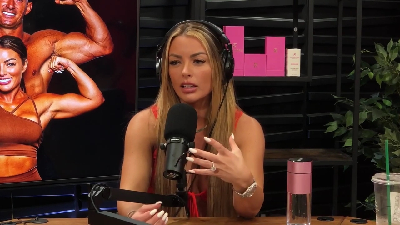 y2mate_is_-_Ep_21_-_Power_Alphas_Podcast__Behind_the_Scenes_of_the_WWE___Mandy_Saccomano___Sabby_Piscitelli-56w6yl4r2MY-720p-1711402344_mp40708.jpg