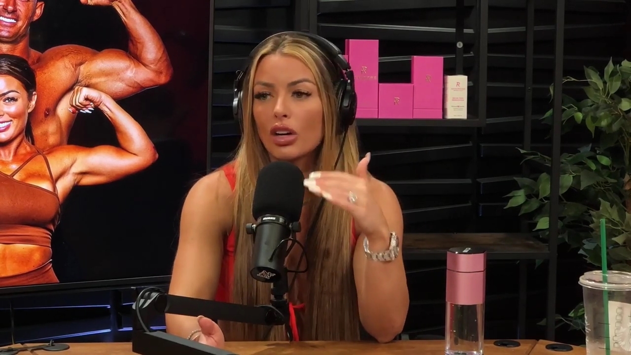 y2mate_is_-_Ep_21_-_Power_Alphas_Podcast__Behind_the_Scenes_of_the_WWE___Mandy_Saccomano___Sabby_Piscitelli-56w6yl4r2MY-720p-1711402344_mp40746.jpg