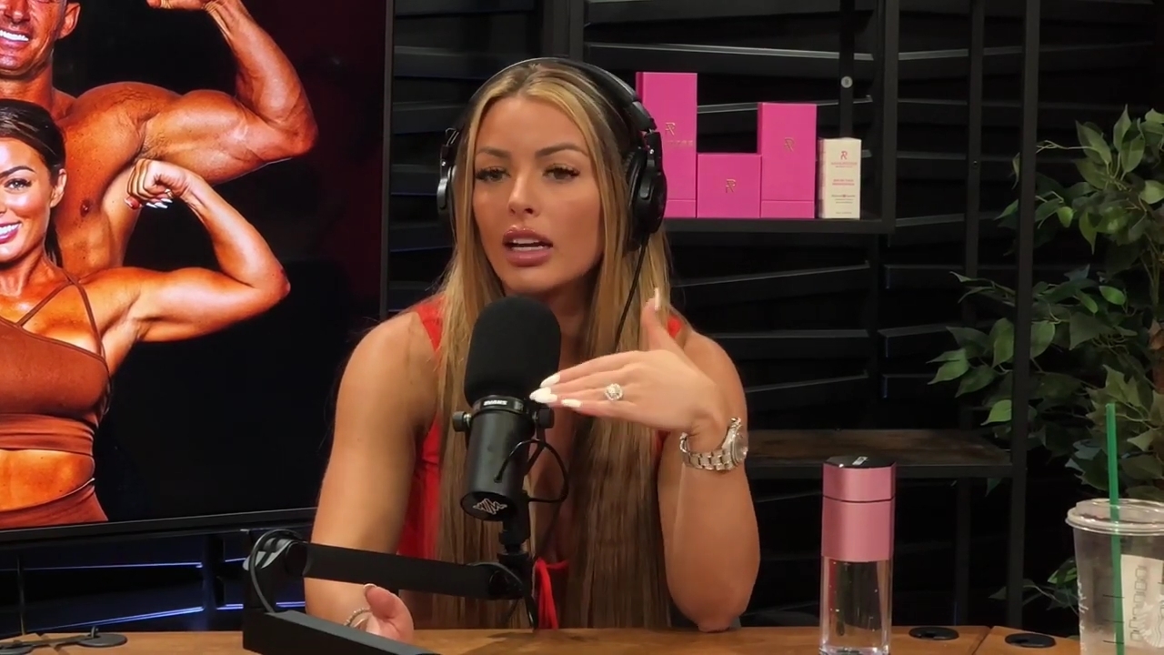y2mate_is_-_Ep_21_-_Power_Alphas_Podcast__Behind_the_Scenes_of_the_WWE___Mandy_Saccomano___Sabby_Piscitelli-56w6yl4r2MY-720p-1711402344_mp40747.jpg