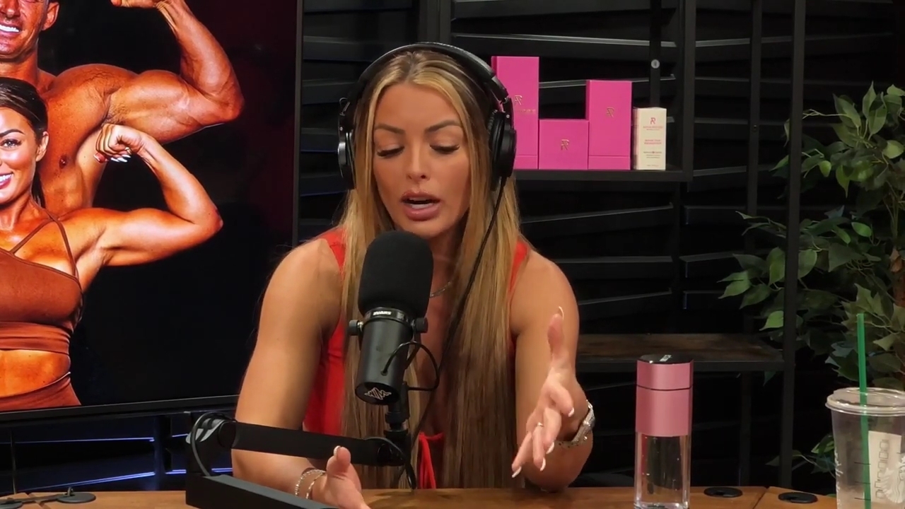y2mate_is_-_Ep_21_-_Power_Alphas_Podcast__Behind_the_Scenes_of_the_WWE___Mandy_Saccomano___Sabby_Piscitelli-56w6yl4r2MY-720p-1711402344_mp40753.jpg