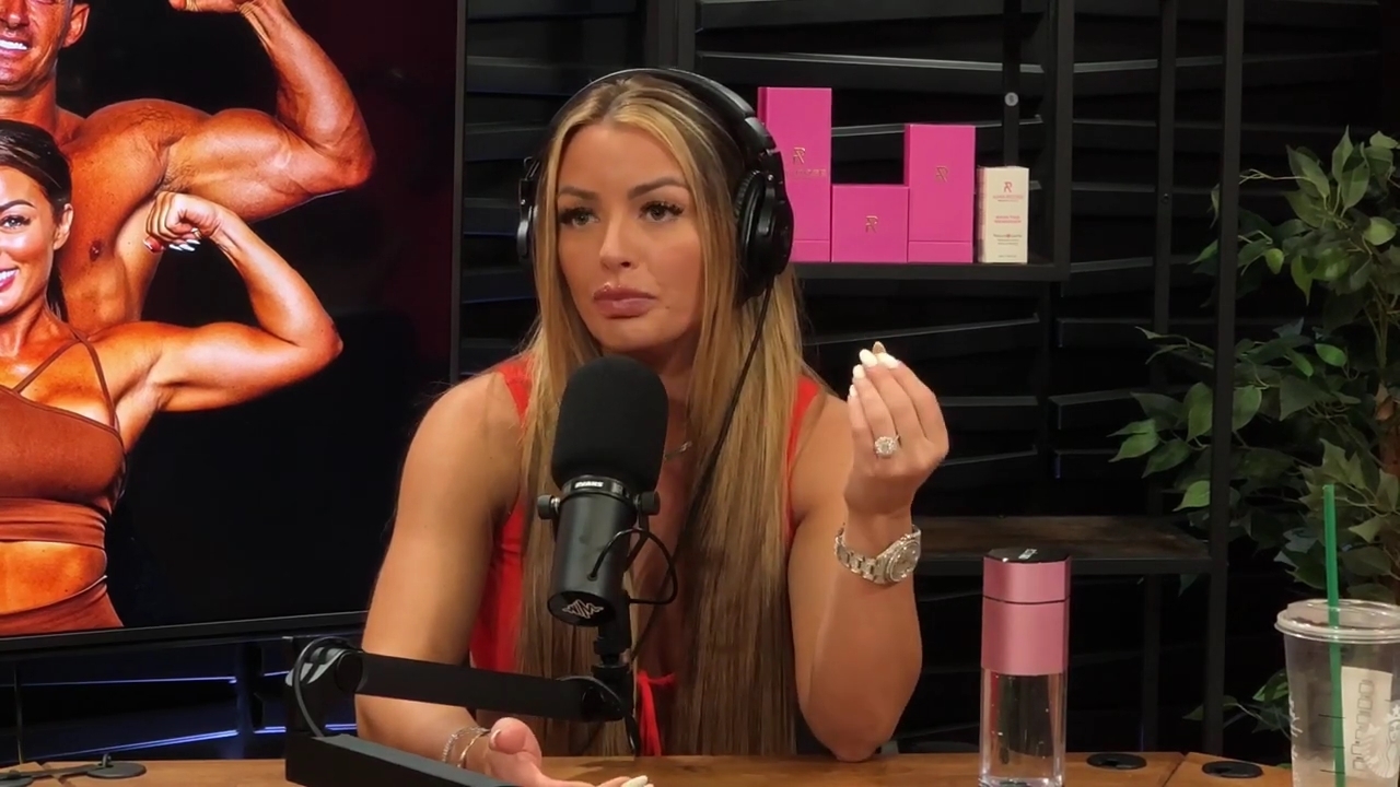 y2mate_is_-_Ep_21_-_Power_Alphas_Podcast__Behind_the_Scenes_of_the_WWE___Mandy_Saccomano___Sabby_Piscitelli-56w6yl4r2MY-720p-1711402344_mp40757.jpg
