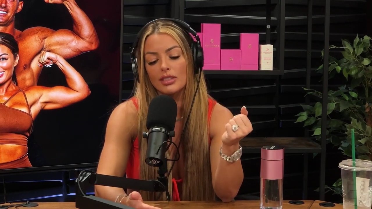 y2mate_is_-_Ep_21_-_Power_Alphas_Podcast__Behind_the_Scenes_of_the_WWE___Mandy_Saccomano___Sabby_Piscitelli-56w6yl4r2MY-720p-1711402344_mp40762.jpg
