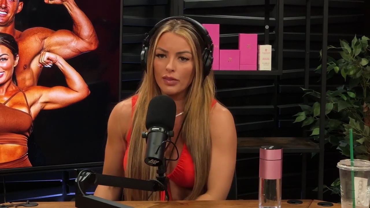 y2mate_is_-_Ep_21_-_Power_Alphas_Podcast__Behind_the_Scenes_of_the_WWE___Mandy_Saccomano___Sabby_Piscitelli-56w6yl4r2MY-720p-1711402344_mp40772.jpg