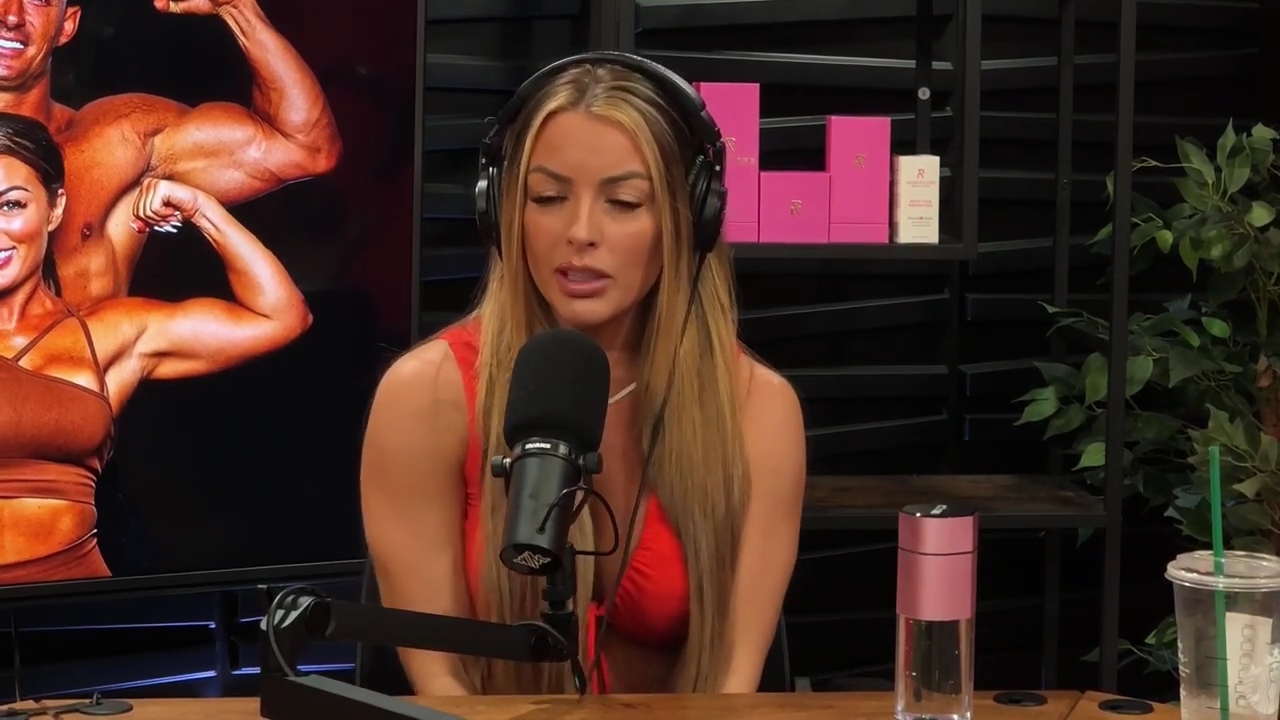 y2mate_is_-_Ep_21_-_Power_Alphas_Podcast__Behind_the_Scenes_of_the_WWE___Mandy_Saccomano___Sabby_Piscitelli-56w6yl4r2MY-720p-1711402344_mp40779.jpg
