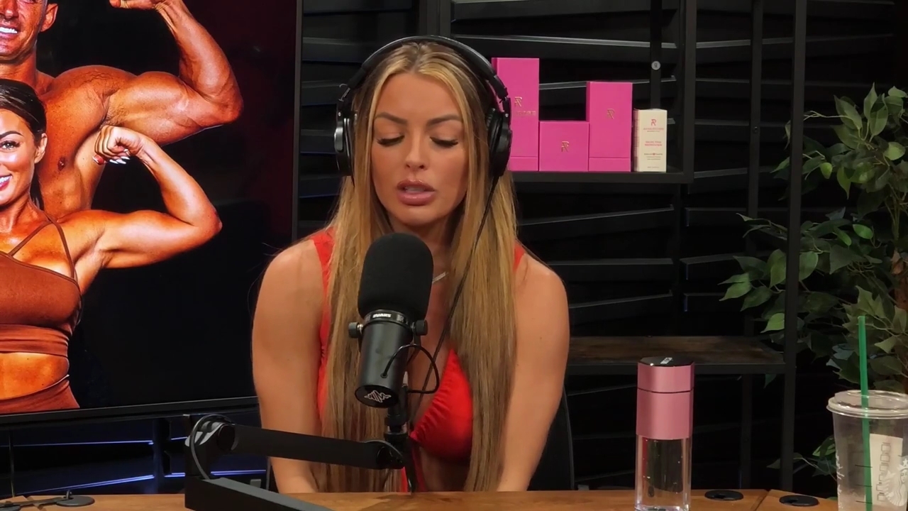 y2mate_is_-_Ep_21_-_Power_Alphas_Podcast__Behind_the_Scenes_of_the_WWE___Mandy_Saccomano___Sabby_Piscitelli-56w6yl4r2MY-720p-1711402344_mp40781.jpg