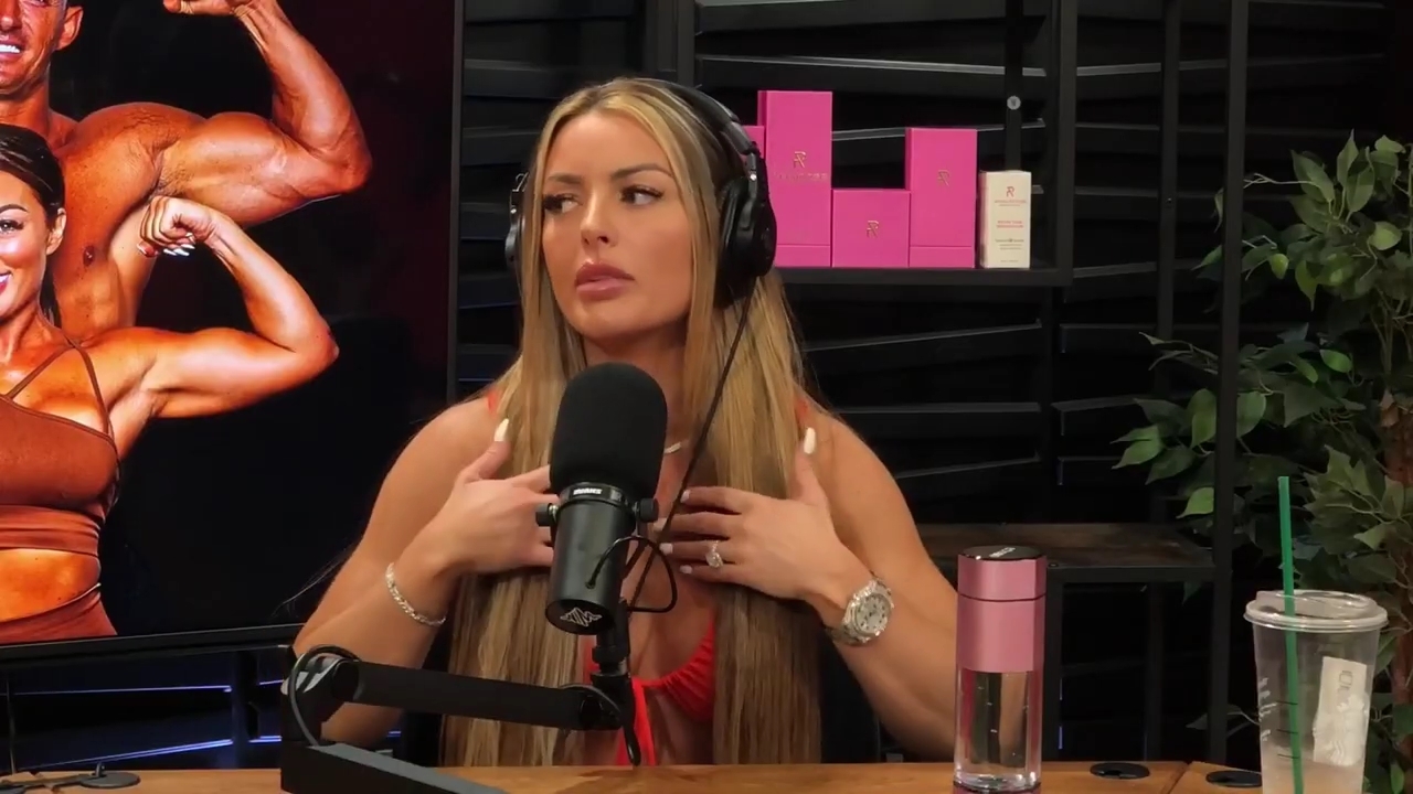 y2mate_is_-_Ep_21_-_Power_Alphas_Podcast__Behind_the_Scenes_of_the_WWE___Mandy_Saccomano___Sabby_Piscitelli-56w6yl4r2MY-720p-1711402344_mp40869.jpg
