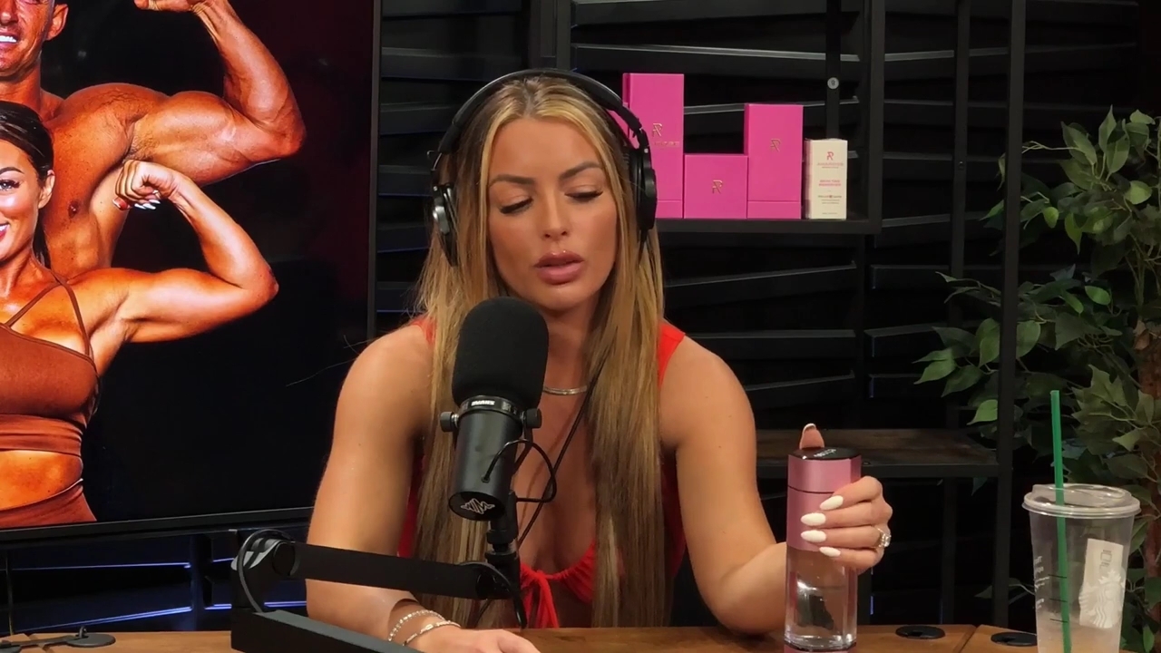 y2mate_is_-_Ep_21_-_Power_Alphas_Podcast__Behind_the_Scenes_of_the_WWE___Mandy_Saccomano___Sabby_Piscitelli-56w6yl4r2MY-720p-1711402344_mp40914.jpg
